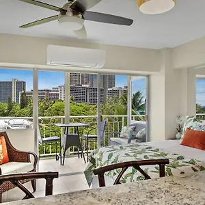 https://waikiki-shore-515-beachfront.hotelsinhawaii.org